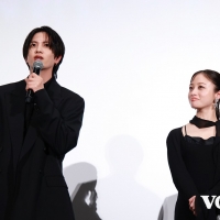 映画「キングダム 魂の決戦」初日舞台挨拶