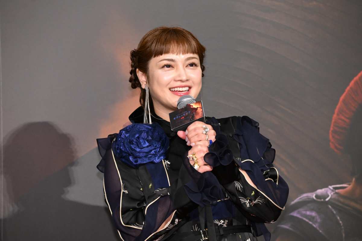 平愛梨、夫・長友佑都に持つ思いを吐露「ただ信じたいんです」