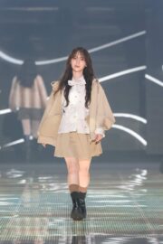 櫻坂46守屋麗奈、キュートさ演出フーディー