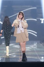 櫻坂46守屋麗奈、キュートさ演出フーディー