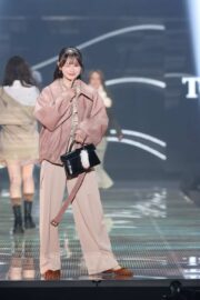 AKB48伊藤百花、大人フェミニンなルック