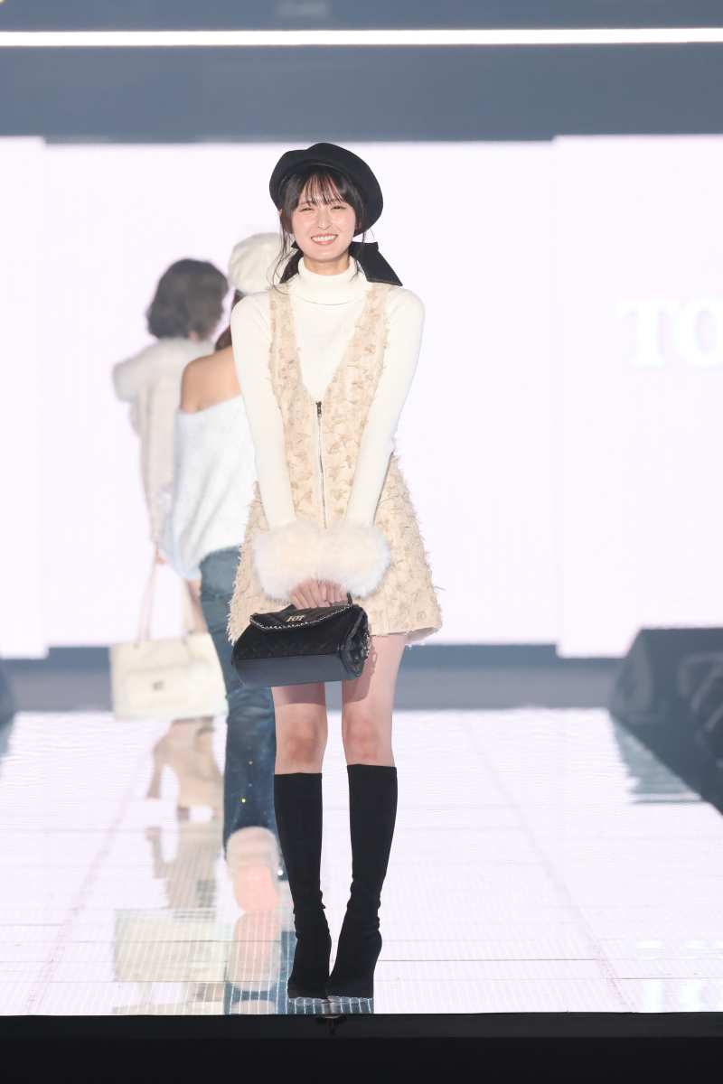 乃木坂46遠藤さくら、ヒロイン級のキュートさ　クラシカルコーデ×極上スマイルで魅了