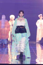 櫻井優衣（FRUITS ZIPPER）大人ガーリースタイル