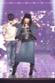 乃木坂46五百城茉央、ダークロック