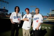 Number_i、ドジャース戦の始球式に登場　岸優太の投球に佐々木朗希選手「ボールが速い」