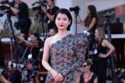 蒔田彩珠、ヴェネチア映画祭レカペに登場