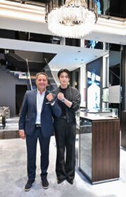 BTS・ジョングク、ウブロ銀座店に初来店
