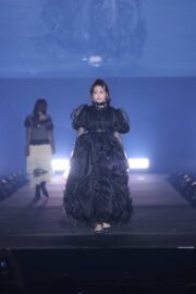 FRUITS ZIPPER・松本かれん、印象ガラリ