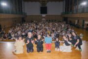 斎藤工が発案、移動映画館を京都で開催　永野が会場の子どもたちと「ラッセン」コラボ